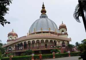 A tour at Mayapur Iskon Temple with family.