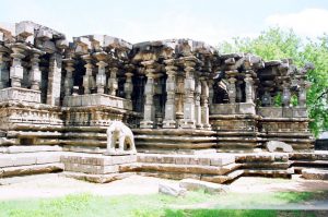 thousand-pillar-temple
